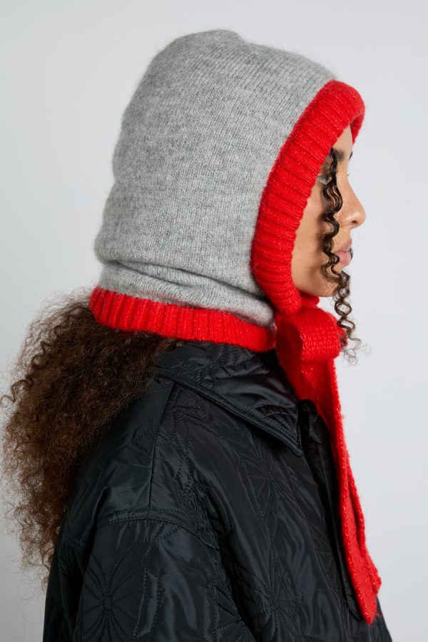 Hats Damson Madder | Women hood in grey marl with red tie in premium yarn None - Image 3